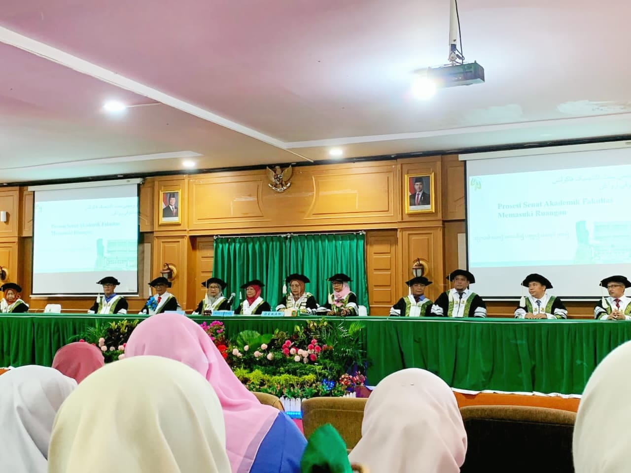 Puncak Perayaan Dies Natalis ke-44 FIB Unand: Bapucuak ka Ateh, Baurek ka Bawah